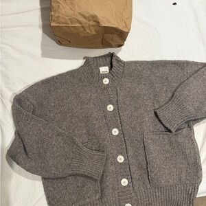 Babaa no11 wool Cardigan Sweater